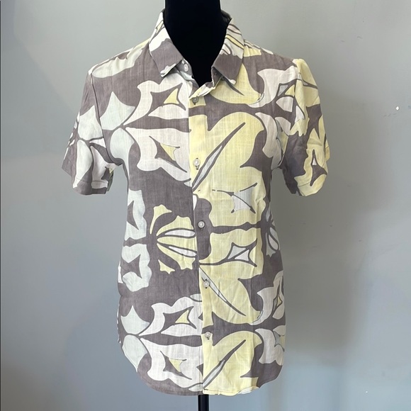 Denim & Flower Tops - Floral Patterned women’s  Shirt tropical vibes